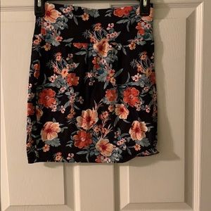 Floral mini skirt